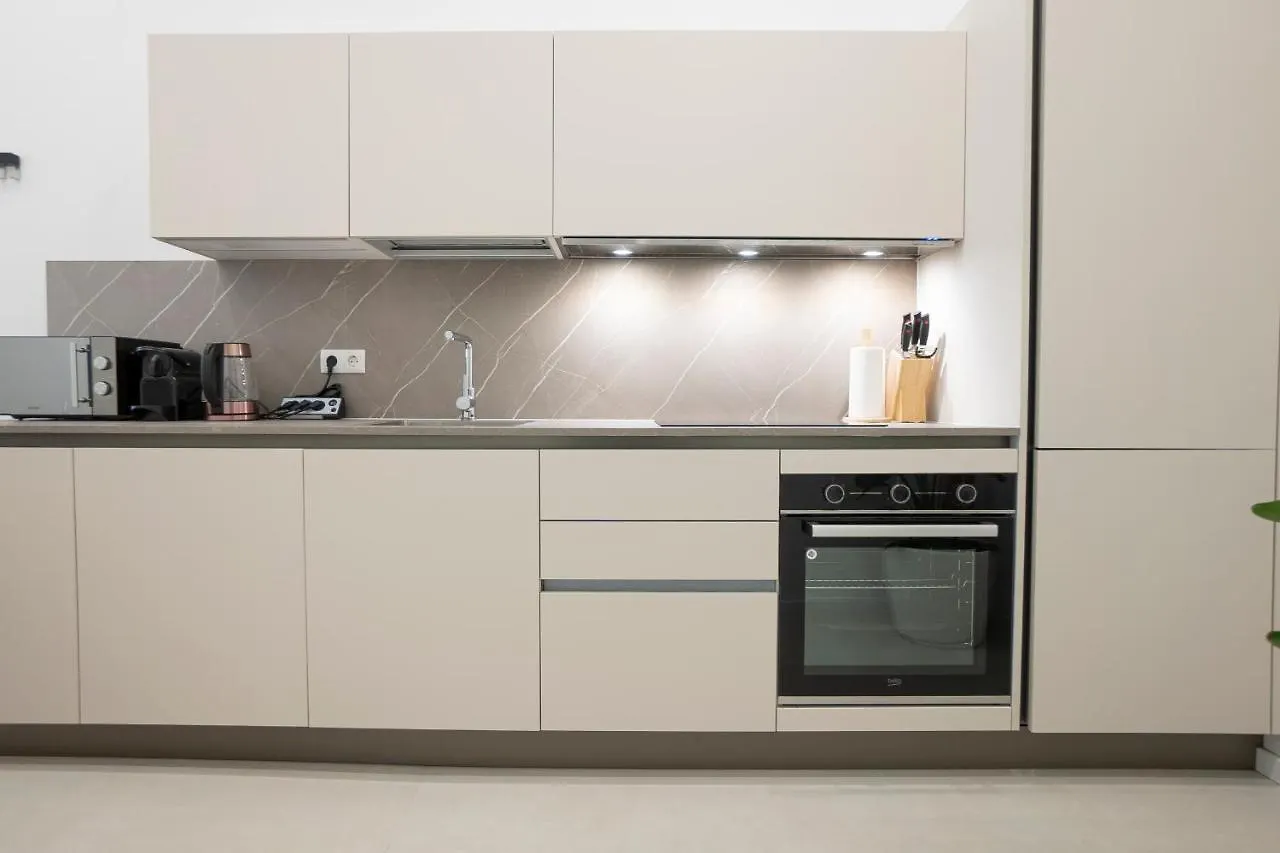 Fully Equipped, Renovated, Perfectly Located Flat Apartment Vienna Austria
