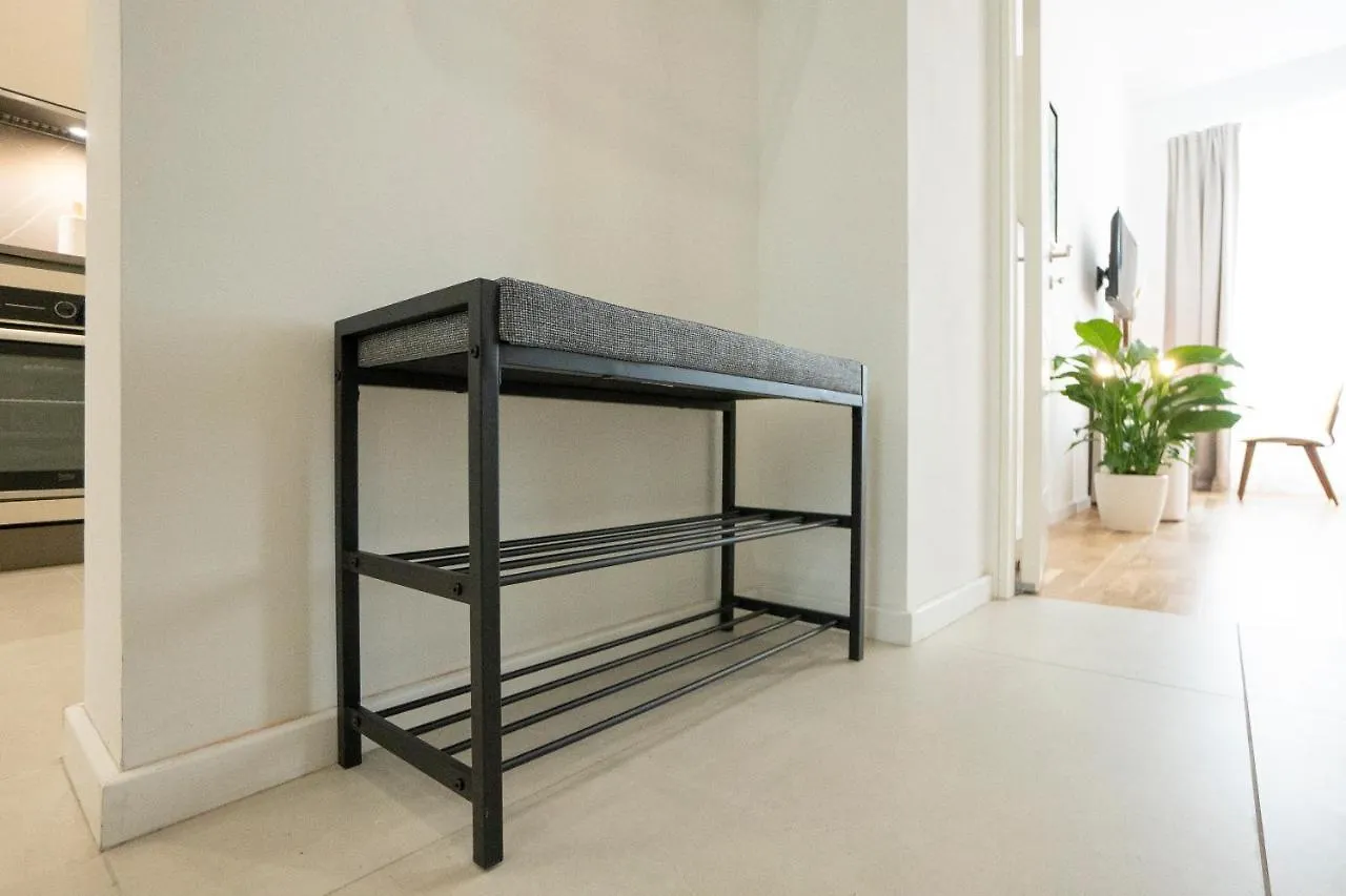 Fully Equipped, Renovated, Perfectly Located Flat Apartment Vienna Austria