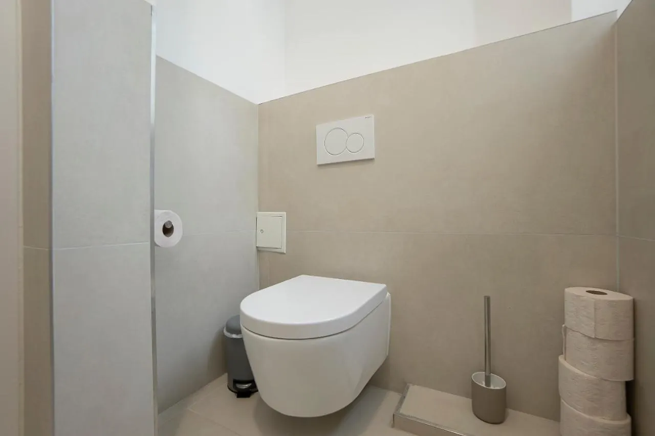 Fully Equipped, Renovated, Perfectly Located Flat Apartment Vienna