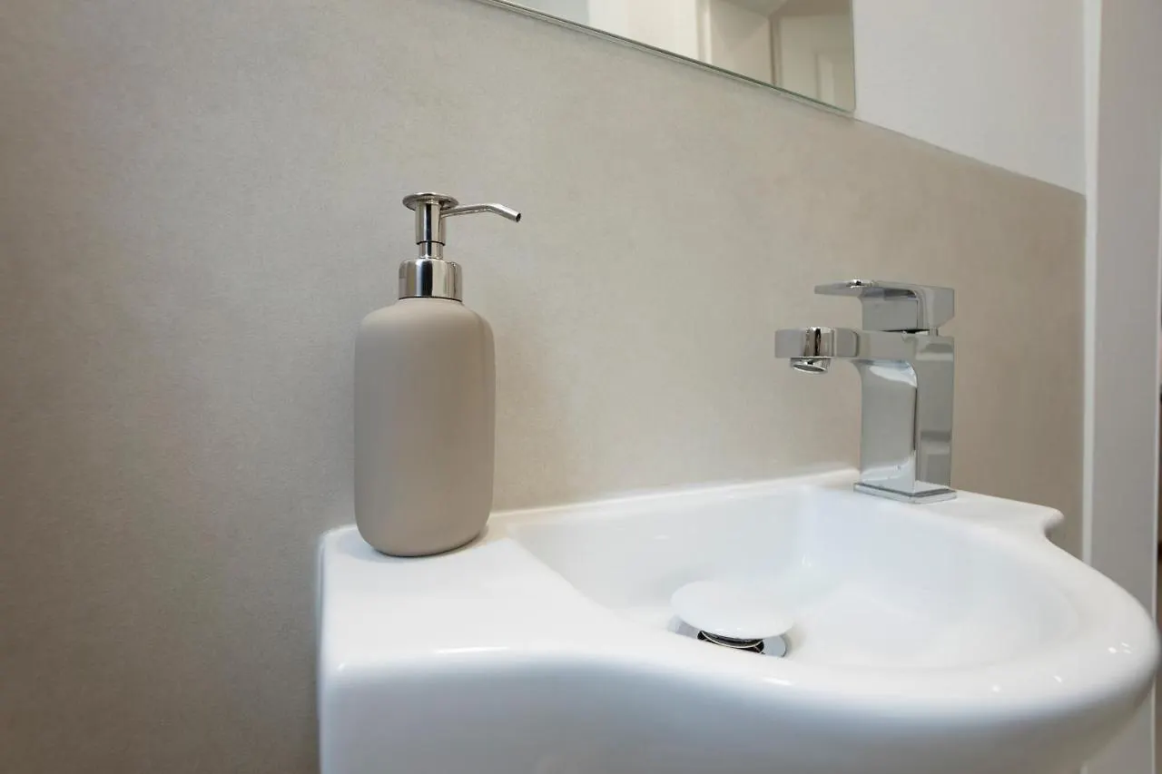 Fully Equipped, Renovated, Perfectly Located Flat Apartment Vienna